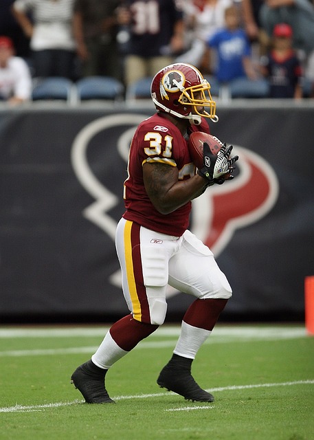 罗伯逊领衔 罗伯逊领衔