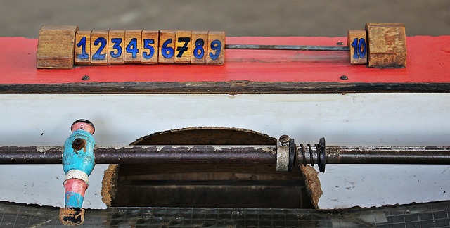 在球场上创 在球场上创